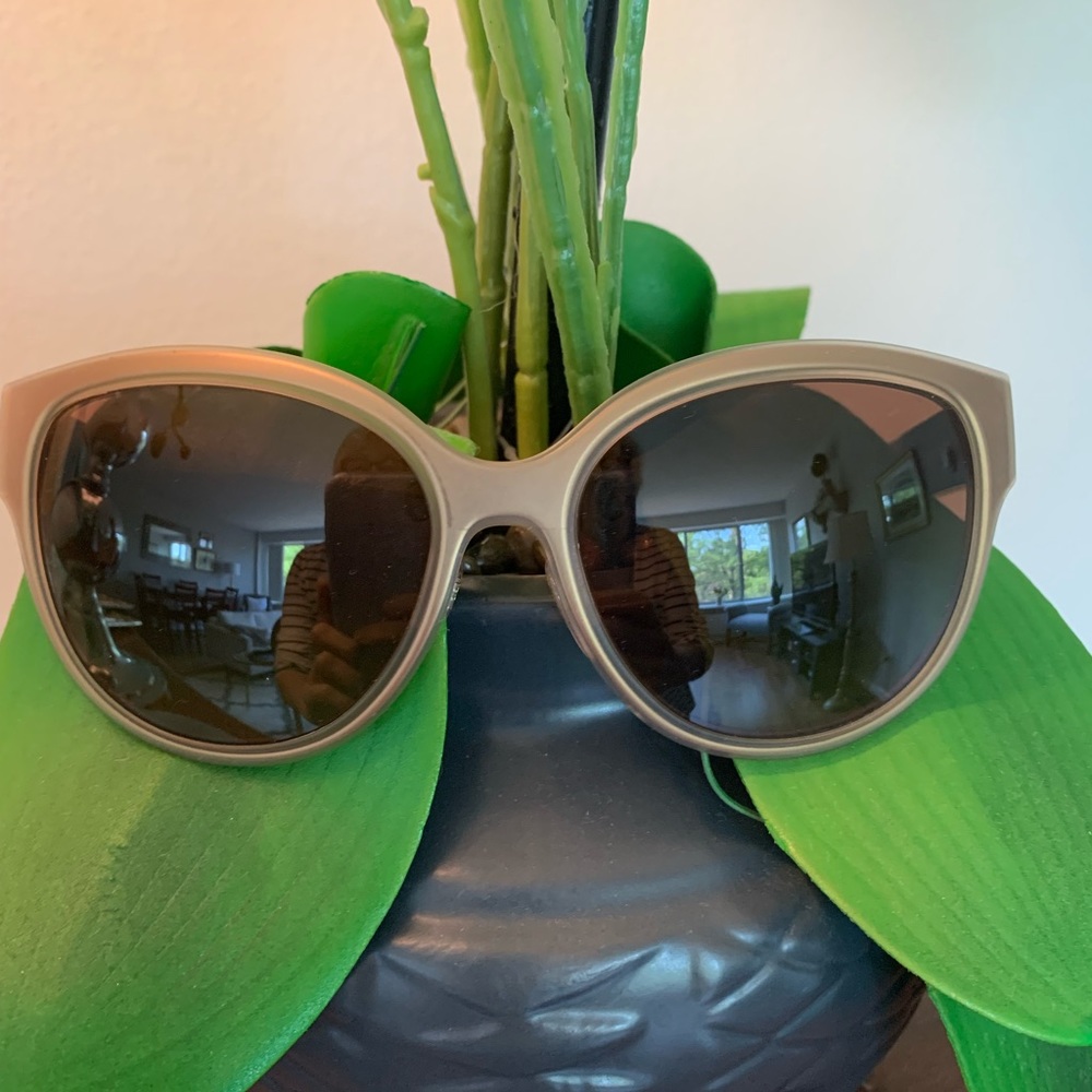Burberry sunglasses